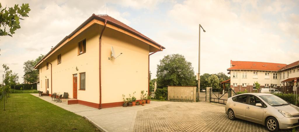 Aqua Thermal Soterapia Es Apartmanhaz Püspökladány Zewnętrze zdjęcie
